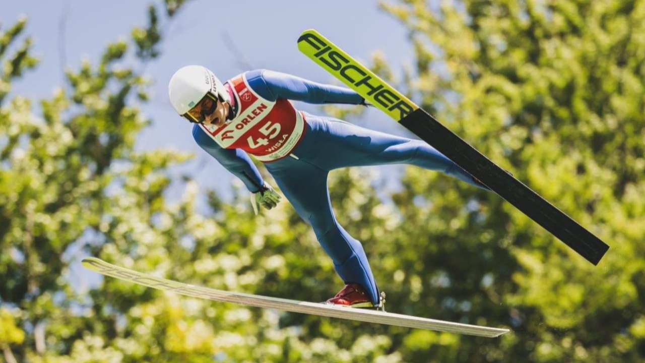 Прыжки на лыжах с трамплина