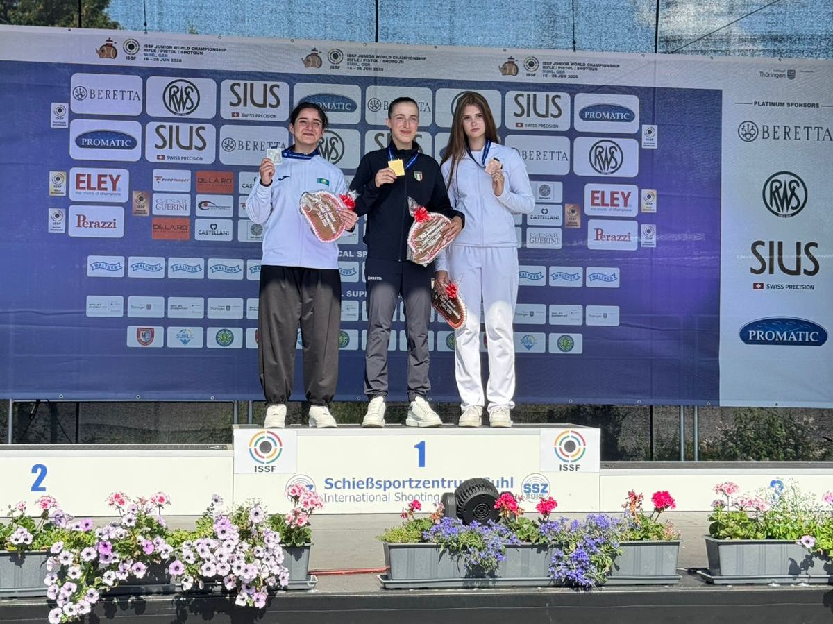Стенд атудан Әлем чемпионатының күміс жүлдесіне ие болдық
